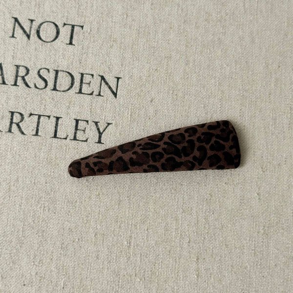 Leopard print shark tooth hair claw clip