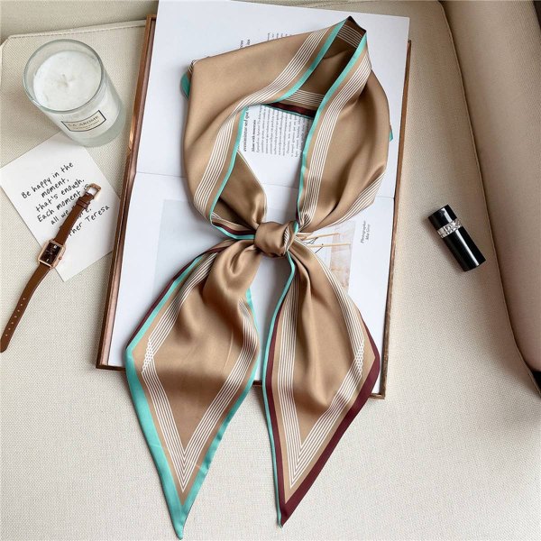 Long geometric print head scarf in dark coffee